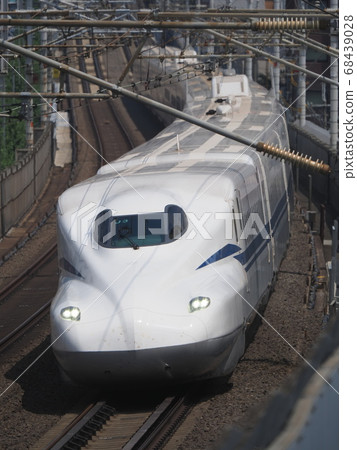 Shinkansen N700S J3 formation near Yamashina 68439028
