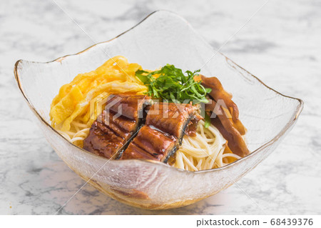 The taste of summer eel noodles The taste of summer eel noodles 68439376