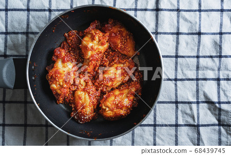 chicken, cooked, cuisine 68439745