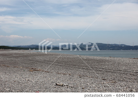 Smoked beach 68441056