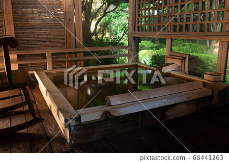 溫泉和溫泉露天浴池 68441263