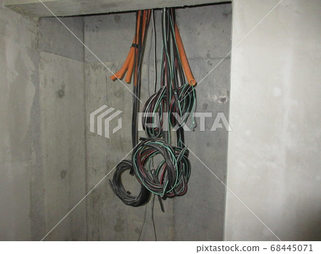 Under construction (pipe shaft) 68445071