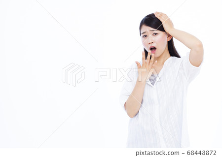 白色背景 68448872