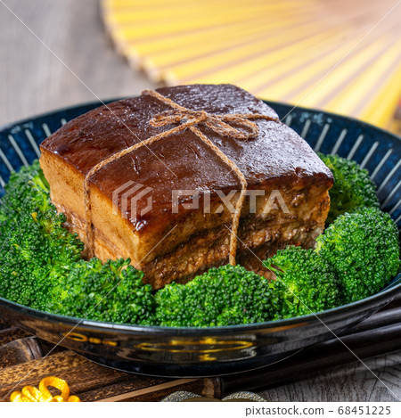 Dongpo Pork New Year Food Braised Pork Meat Control Lu Rou Dongpo Pork Braised Pork トンポーロー Dongpo Pork New Year Food Braised Pork Meat Control Lu Rou Dongpo Pork Braised Pork トンポーロー 68451225