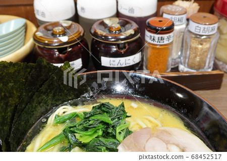 Ramen shop favorite seasonings 68452517