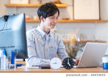 Work style reform image from 9:00 to 5:00 68454650