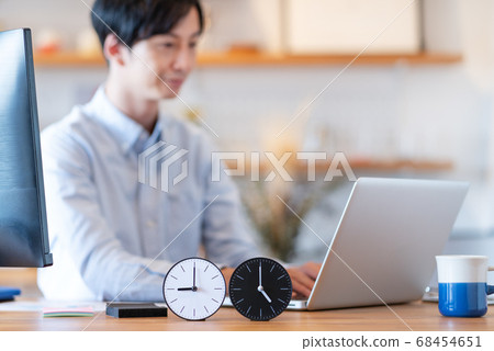 工作方式改革9:00到5:00的圖像關注時鐘 68454651