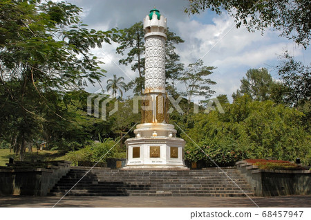 Warrior Memorial at Kuching Sarawak Borneo Warrior Memorial at Kuching Sarawak Borneo 68457947