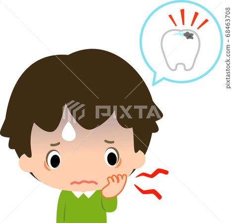 一個男孩因為蛀牙而握住他的臉頰 一個男孩因為蛀牙而握住他的臉頰 68463708