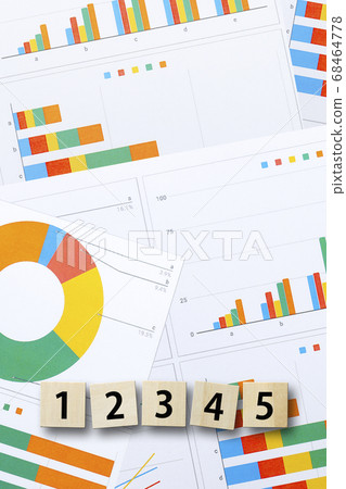 數字和圖表 68464778