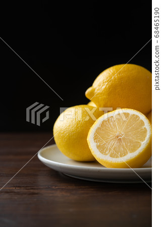 Lemon image Lemon image 68465190