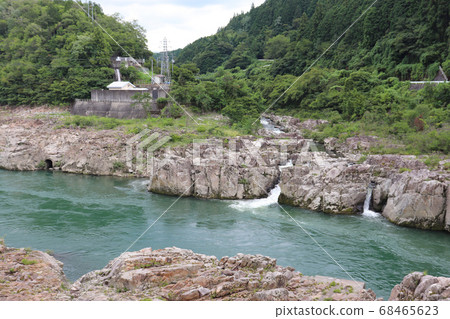 Confluence of Kiso River and Aki River (Ena City, Gifu Prefecture) 68465623
