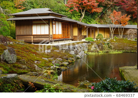 日本庭園 68469337