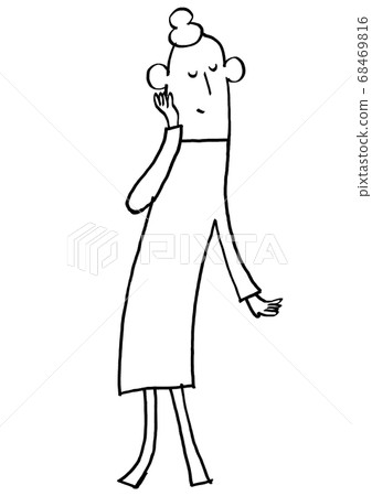 A woman who puts her hand on her chin A woman who puts her hand on her chin 68469816