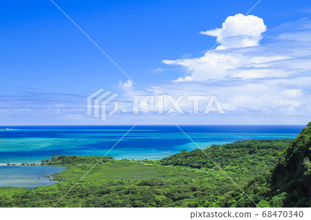 Pinaisara Falls, a superb view from Takigami Iriomote Island 68470340