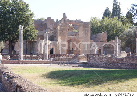 World heritage cityscape, Italy, Tivoli, Bitter Adriar 68471789