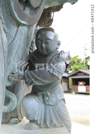 Statue in the precincts of Shibamata Taishakuten Statue in the precincts of Shibamata Taishakuten 68471912