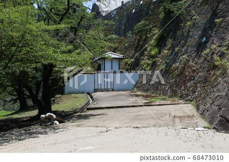 Kumamoto Castle Non-open Gate Route 68473010