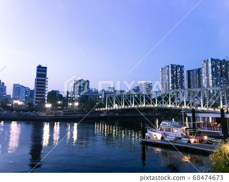 Waterside at dusk Waterside at dusk 68474673