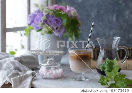 Cafe au lait on the table Cafe au lait on the table 68475419