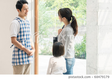 保育圖片保育人 保育圖片保育人 68479179