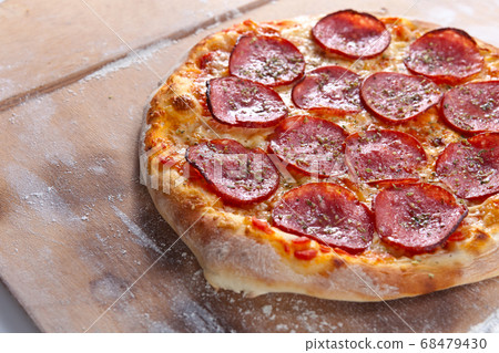 fresh baked pizza fresh baked pizza 68479430