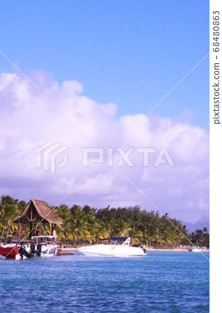 Beautiful beach in Mauritius Beautiful beach in Mauritius 68480863