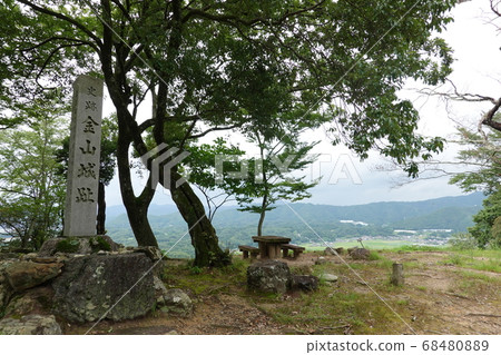 Mino Kanayama Castle Honmaru 68480889