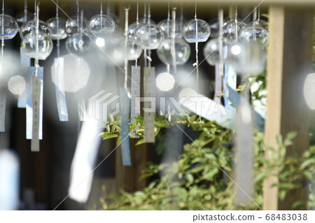 Light and wind chimes Light and wind chimes 68483038