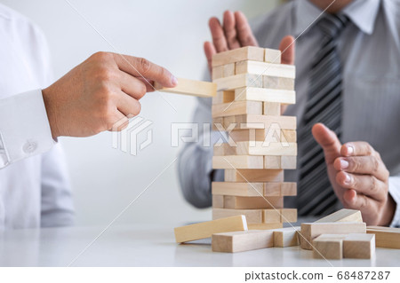 Planning Risk and Strategy in Business, Image of Planning Risk and Strategy in Business, Image of 68487287