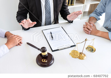 Young angry couple arguing telling their problems 68487702