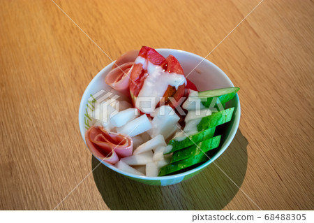 蔬菜沙拉	 68488305