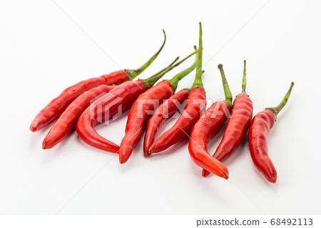 hot pepper red chilli pepper cayenne vertical set hot pepper red chilli pepper cayenne vertical set 68492113