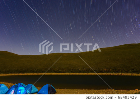 台灣高山湖泊-天使的眼淚 嘉明湖 星空 銀河 台灣高山湖泊-天使的眼淚 嘉明湖 星空 銀河 68493429