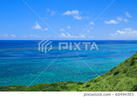 A superb view of Hirakubosaki, an image of a tropical country Ishigakijima 68494365