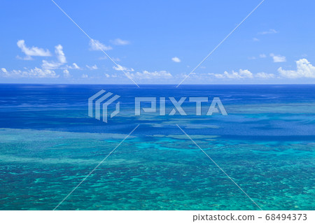 A superb view of Hirakubosaki, an image of a tropical country Ishigakijima 68494373