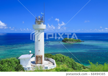 A superb view of Hirakubosaki, an image of a tropical country Ishigakijima 68494385