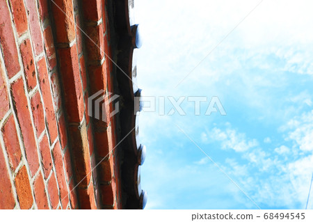 Old brick wall Old brick wall 68494545