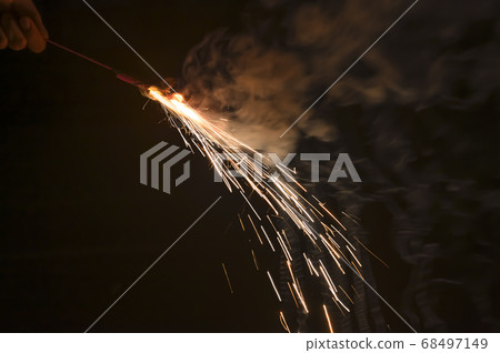 手提煙花 68497149