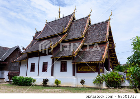 Wat Yang Luang,A beautiful old temple in the middle of the valley in Mae Chaem District, Chiang Mai Province. Northern Thailand Wat Yang Luang,A beautiful old temple in the middle of the valley in Mae Chaem District, Chiang Mai Province. Northern Thailand 68501318