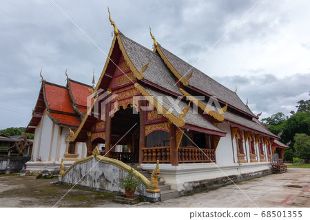 Wat Kong kan,A beautiful old temple in the middle of the valley in Mae Chaem District, Chiang Mai Province. Northern Thailand Wat Kong kan,A beautiful old temple in the middle of the valley in Mae Chaem District, Chiang Mai Province. Northern Thailand 68501355