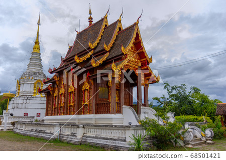 Wat Ban Thap,A beautiful old temple in the middle of the valley in Mae Chaem District, Chiang Mai Province. Northern Thailand Wat Ban Thap,A beautiful old temple in the middle of the valley in Mae Chaem District, Chiang Mai Province. Northern Thailand 68501421