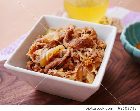 Eat gyudon at home Cook and eat chopsticks 68503785