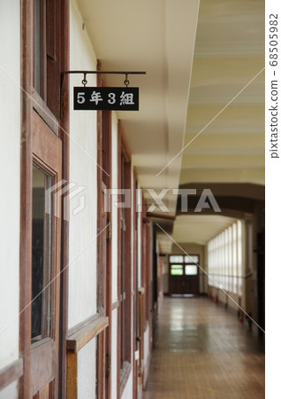 小學走廊 68505982