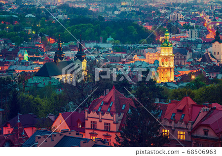 Night Lviv view 68506963