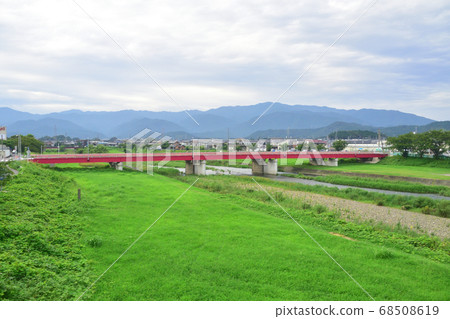 Scenery from the window of the Tokaido Main Line from Maibara Station to Owari Ichinomiya Station 68508619