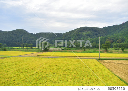 從米原站到尾張一宮站的東海道本線窗口風景 從米原站到尾張一宮站的東海道本線窗口風景 68508630
