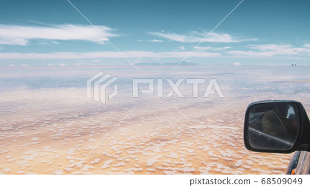 Vehicle tours for salt flats in Salar de Uyuni desert in Bolivia 68509049
