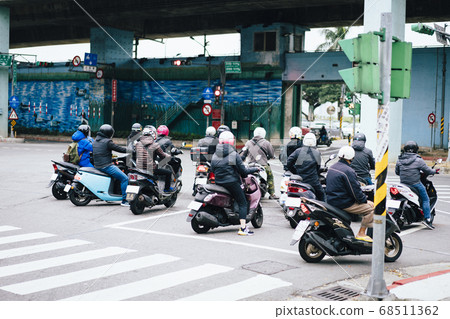 Bike congestion in Taiwan Bike congestion in Taiwan 68511362