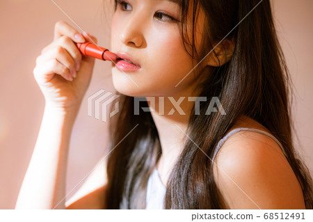 Woman colorful Woman colorful 68512491